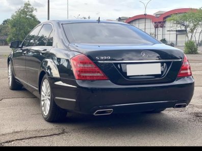 2011 Mercedes-Benz S-Class S 300 L Hitam - Jual mobil bekas di DKI Jakarta