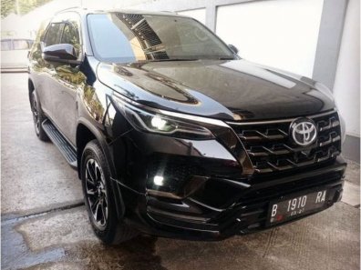 2022 Toyota Fortuner Hitam - Jual mobil bekas di Jawa Barat