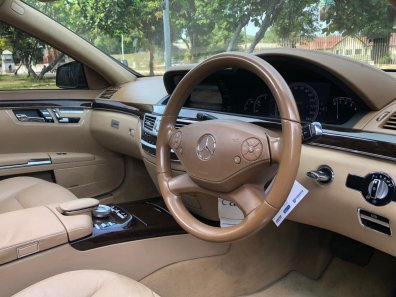 2011 Mercedes-Benz S-Class S 300 L Hitam - Jual mobil bekas di DKI Jakarta