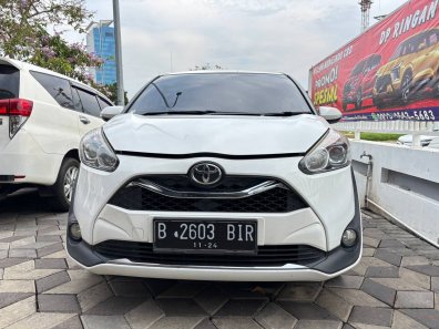 2019 Toyota Sienta V Putih - Jual mobil bekas di Jawa Barat