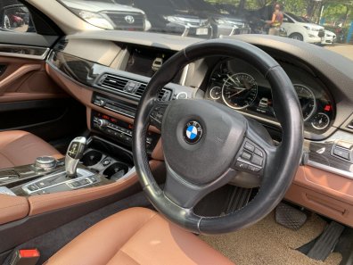 2016 BMW 5 Series 520i Hitam - Jual mobil bekas di DKI Jakarta