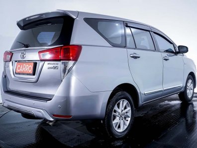 2018 Toyota Kijang Innova V A/T Gasoline Silver - Jual mobil bekas di Jawa Barat