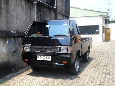 2022 Mitsubishi Colt L300 Pick Up Flatdeck M/T Hitam - Jual mobil bekas di DKI Jakarta