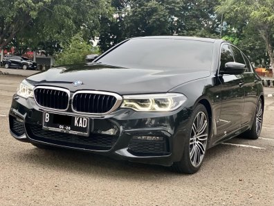 2020 BMW 5 Series 530i Hitam - Jual mobil bekas di DKI Jakarta