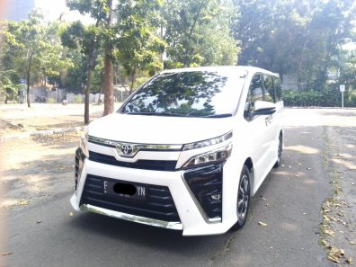 2019 Toyota Voxy 2.0 A/T Putih - Jual mobil bekas di DKI Jakarta