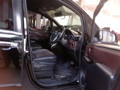 2018 Toyota Voxy 2.0 A/T Hitam - Jual mobil bekas di Banten