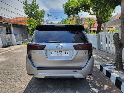 2018 Toyota Kijang Innova V A/T Gasoline Silver - Jual mobil bekas di Jawa Timur