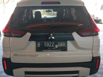 2021 Mitsubishi Xpander Cross Premium Package AT Putih - Jual mobil bekas di Banten