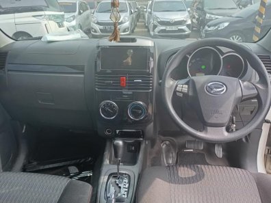 2017 Daihatsu Terios R A/T Putih - Jual mobil bekas di Jawa Barat