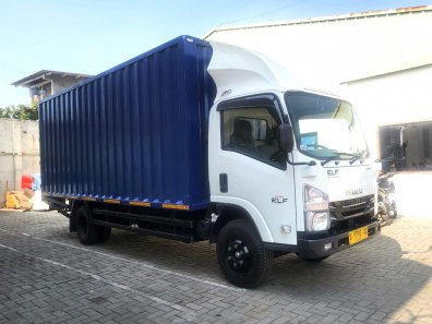 2023 Isuzu Elf Nmr 81 L Putih - Jual mobil bekas di DKI Jakarta