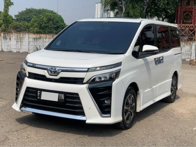 2019 Toyota Voxy 2.0 A/T Putih - Jual mobil bekas di DKI Jakarta