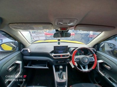 2022 Daihatsu Rocky 1.0 R Turbo CVT Kuning - Jual mobil bekas di DKI Jakarta