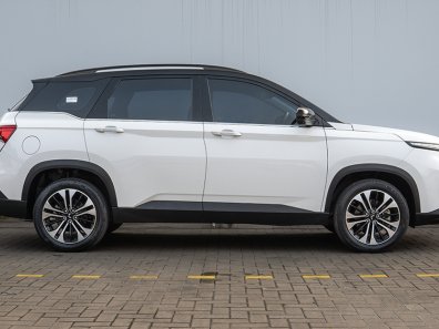 2022 Wuling Almaz Pro 7-Seater Putih - Jual mobil bekas di Jawa Barat