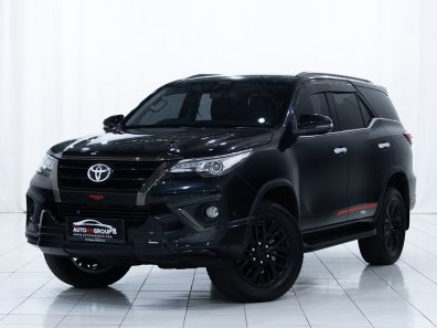 2020 Toyota Fortuner 2.4 VRZ AT Hitam - Jual mobil bekas di Kalimantan Barat