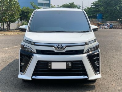 2019 Toyota Voxy 2.0 A/T Putih - Jual mobil bekas di DKI Jakarta