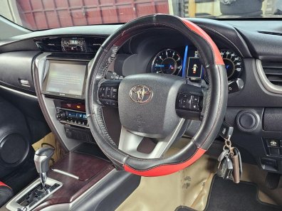 2016 Toyota Fortuner 2.4 G AT Hitam - Jual mobil bekas di Jawa Barat