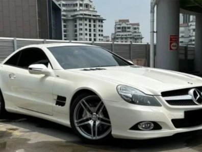 2011 Mercedes-Benz SL 300 Putih - Jual mobil bekas di DKI Jakarta