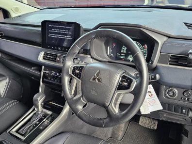 2023 Mitsubishi Xpander Cross NewPremium Package CVT Hitam - Jual mobil bekas di Jawa Barat