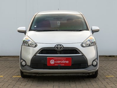 2019 Toyota Sienta V CVT Silver - Jual mobil bekas di Banten