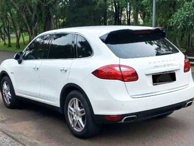 2012 Porsche Cayenne S E-Hybrid Tiptronic Abu-abu - Jual mobil bekas di DKI Jakarta