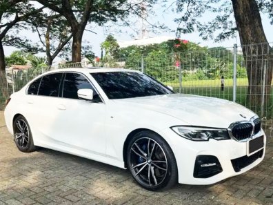 2021 BMW 3 Series 330i M Sport Putih - Jual mobil bekas di Banten