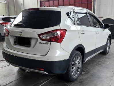 2017 Suzuki SX4 S-Cross AT Putih - Jual mobil bekas di Jawa Barat