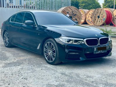 2020 BMW 5 Series 530i Hitam - Jual mobil bekas di DKI Jakarta