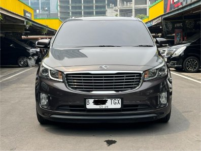 2017 Kia Grand Sedona Ultimate Coklat - Jual mobil bekas di DKI Jakarta