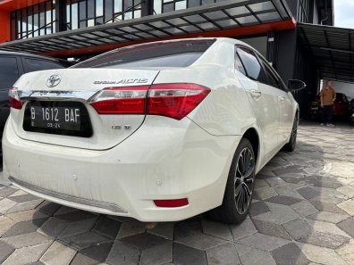 2014 Toyota Corolla Altis V AT Putih - Jual mobil bekas di Jawa Barat