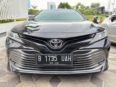 2020 Toyota Camry 2.5 V Hitam - Jual mobil bekas di Jawa Barat