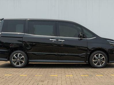 2019 Toyota Voxy 2.0 A/T Hitam - Jual mobil bekas di Banten