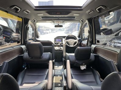 2019 Toyota Voxy 2.0 A/T Putih - Jual mobil bekas di DKI Jakarta