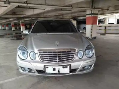 2009 Mercedes-Benz E-Class E 230 Silver - Jual mobil bekas di DKI Jakarta