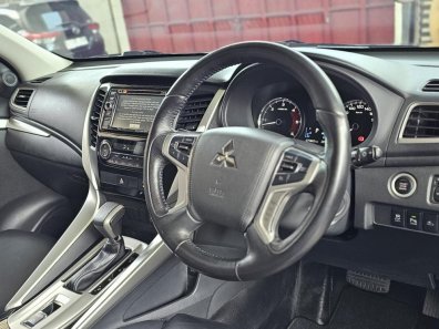 2017 Mitsubishi Pajero Sport Dakar 4x2 AT Hitam - Jual mobil bekas di Jawa Barat