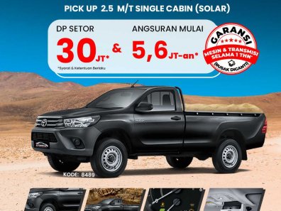 2018 Toyota Hilux 2.5 Diesel NA Hitam - Jual mobil bekas di Kalimantan Barat