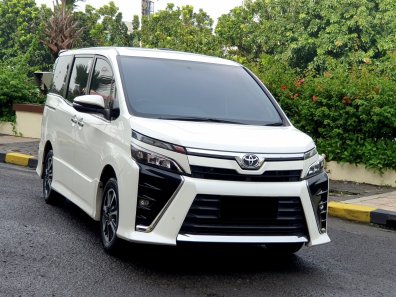 2021 Toyota Voxy CVT Putih - Jual mobil bekas di DKI Jakarta