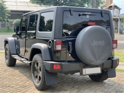 2011 Jeep Wrangler Sport Unlimited Hitam - Jual mobil bekas di DKI Jakarta