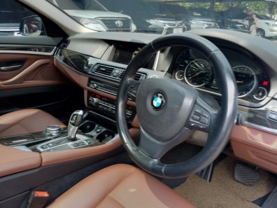 2016 BMW 5 Series 520i Hitam - Jual mobil bekas di DKI Jakarta