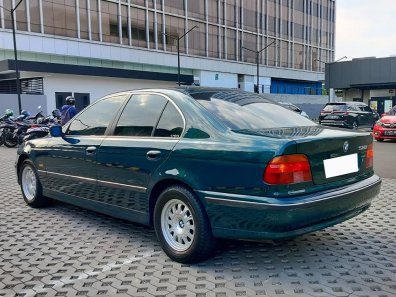 1997 BMW 5 Series 528i Hijau - Jual mobil bekas di Banten