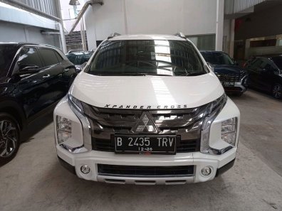 2021 Mitsubishi Xpander Cross Premium Package AT Putih - Jual mobil bekas di Jawa Barat