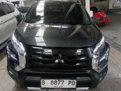 2022 Mitsubishi Xpander Cross AT Abu-abu - Jual mobil bekas di Jawa Barat