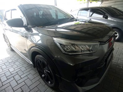 2022 Toyota Raize 1.0T GR Sport CVT (One Tone) Abu-abu - Jual mobil bekas di Jawa Barat