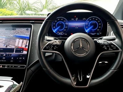 2022 Mercedes-Benz EQV Biru - Jual mobil bekas di DKI Jakarta