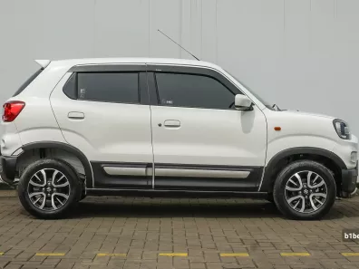 2023 Suzuki S-Presso Putih - Jual mobil bekas di DKI Jakarta