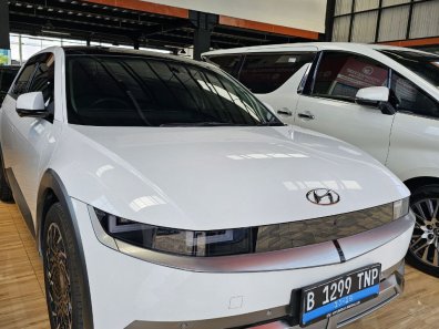 2023 Hyundai Ioniq Signature Putih - Jual mobil bekas di Jawa Barat