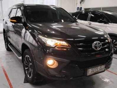 2020 Toyota Fortuner 2.4 VRZ AT Hitam - Jual mobil bekas di Banten