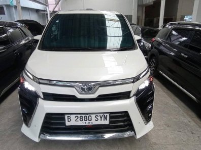 2022 Toyota Voxy 2.0 A/T Putih - Jual mobil bekas di DKI Jakarta