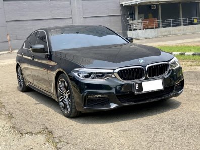 2020 BMW 5 Series 530i M Sport Hitam - Jual mobil bekas di DKI Jakarta