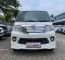 2021 Daihatsu Luxio 1.5 X A/T Putih - Jual mobil bekas di Banten-2