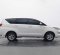 2019 Toyota Kijang Innova V Putih - Jual mobil bekas di Jawa Barat-14